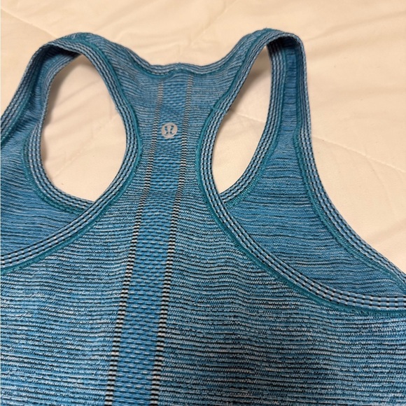 Lululemon Swiftly Tech Racerback - Picture 9 of 9